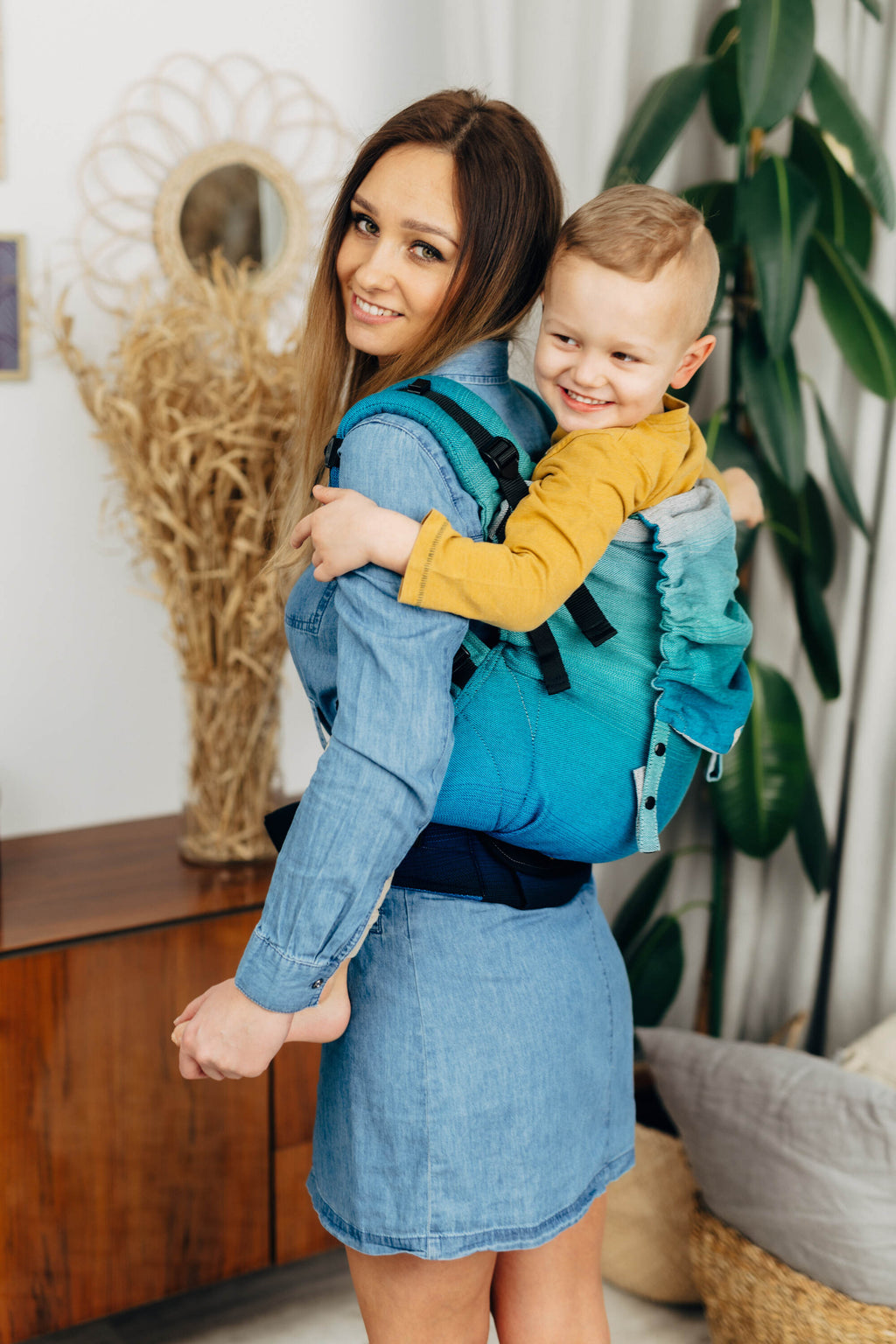 Lenny Preschool Carrier, Airglow | Mama & Roo's