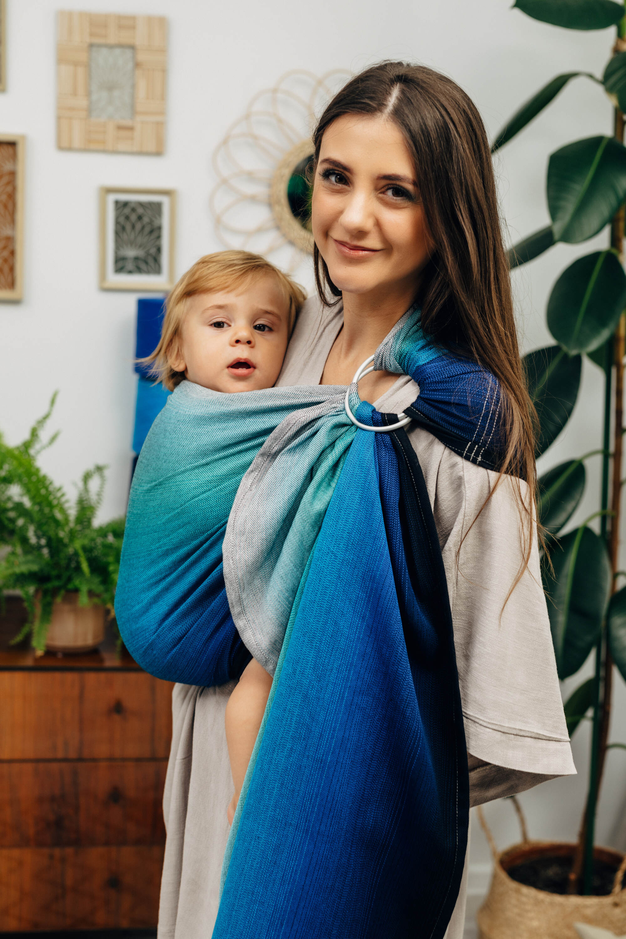 Amazon.com : WildBird - Ring Sling Baby Carrier - Newborn to Up to 35 lbs -  for Moms, Dads & Caregivers - 100% Natural Belgian Linen Fibers - Versatile  & Adjustable - 74” Size - Acadian Fabric & Bronze Ring : Baby
