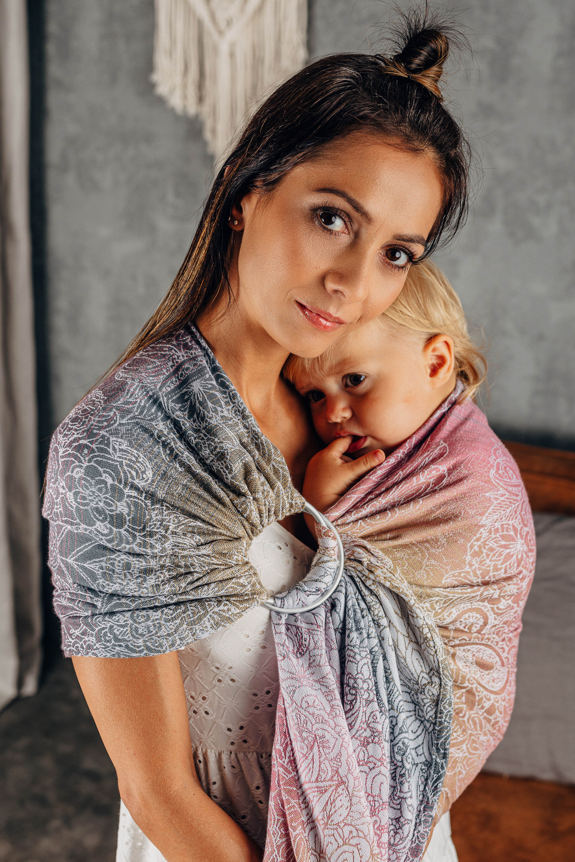 SCHMUSEWOLKE Ring Sling Baby Sling Hybrid Summer Muslin Anchor Love Organic  Cotton 70 x 215 cm Baby Size Toddler Size Newborn and Toddlers 0-24 Months  3-16 kg Hip Carrier : Amazon.de: Baby Products